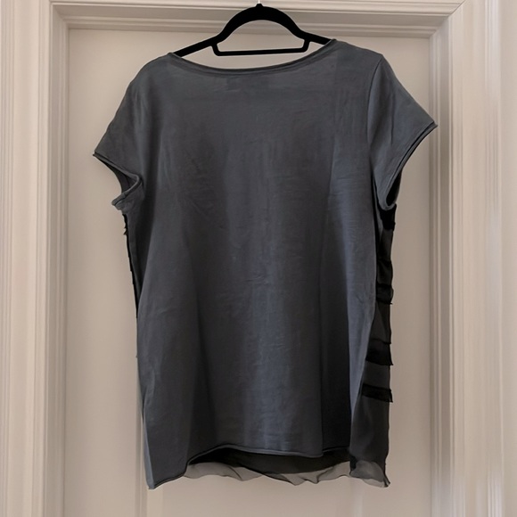 Vera Wang - grey shirt sleeved tshirt with decorative chiffon overlay - Picture 2 of 3